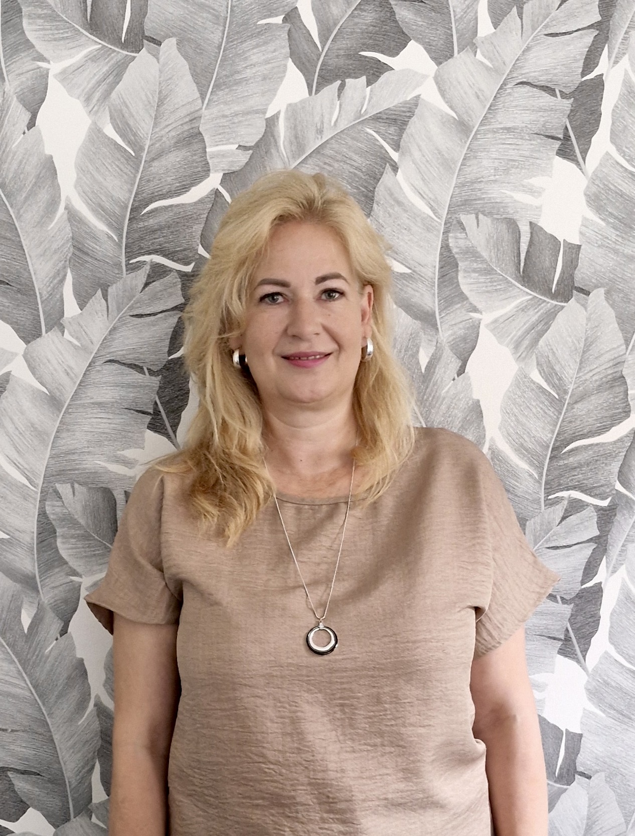 Lenka Šamanová, jednatelka